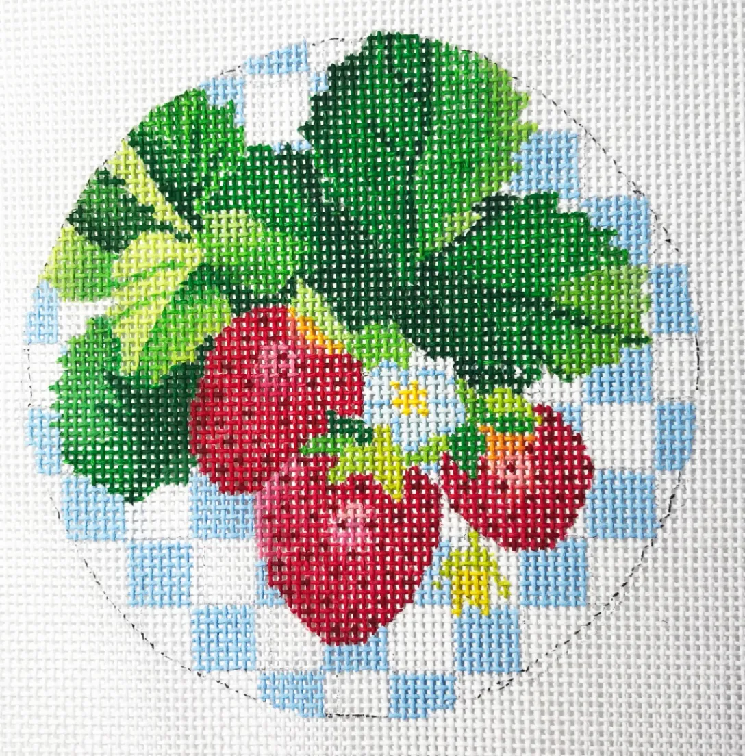 22-253 Strawberries on Gingham Round