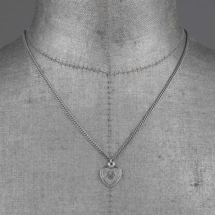 ARDOUR. Sacred Heart Charm Necklace - Silver