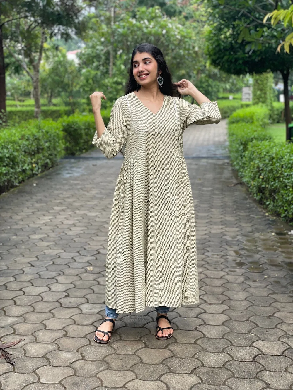 Bagru Sap Green Stripes Embroidered Kurta