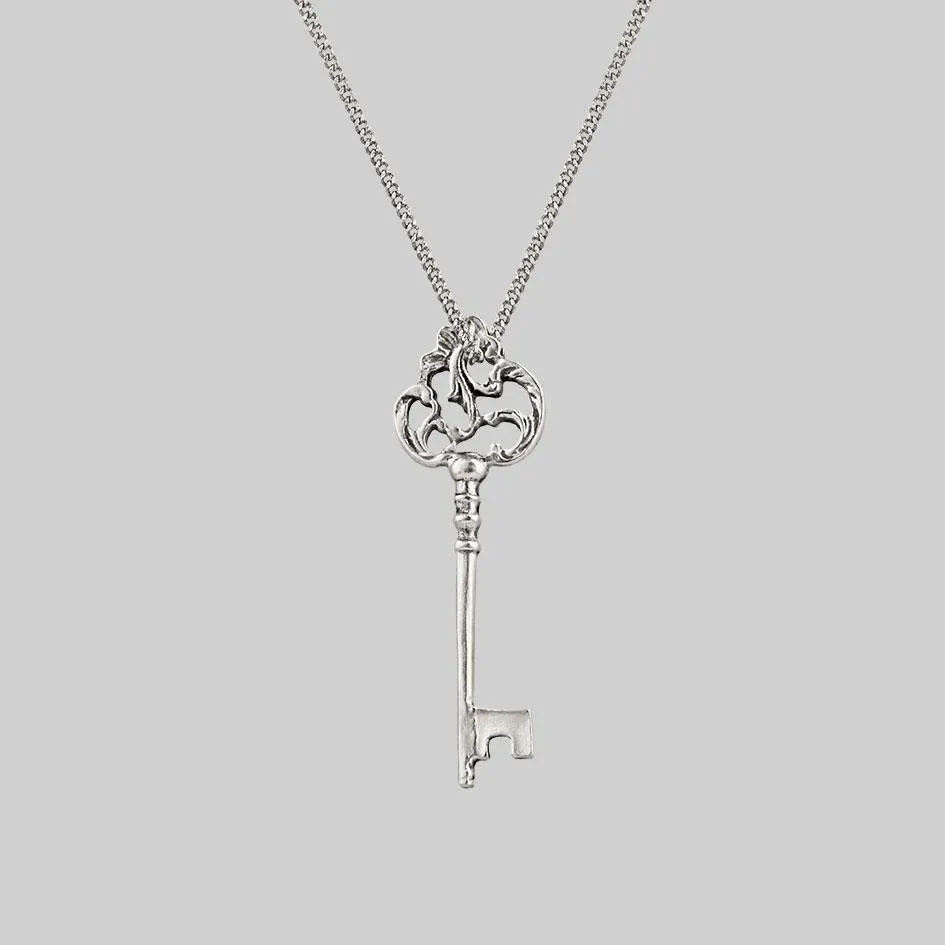 VERONA. Skeleton Key Necklace - Silver